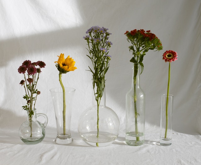 Wazon szklany na kwiaty - szykowny prezent dla teściowej