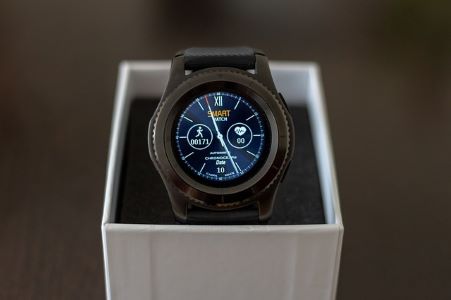 1. Czas na smartwatcha – prezent na 40 urodziny dla niego