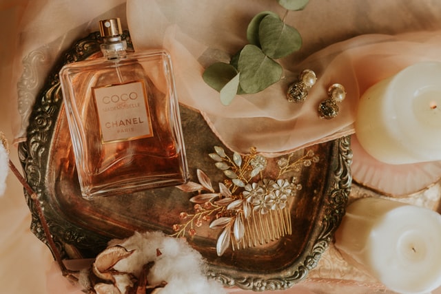 Niszowe perfumy - ekskluzywny prezent dla szefowej