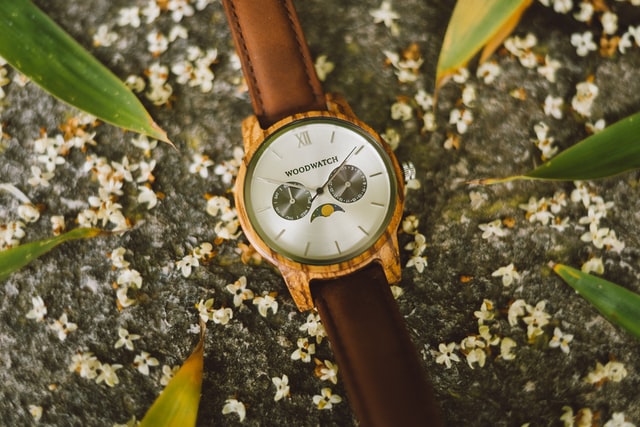 Elegancki zegarek - pomysł na prezent dla nastolatki