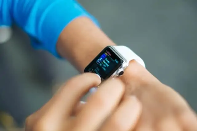 Smartwatch – świetny prezent dla 15-latków