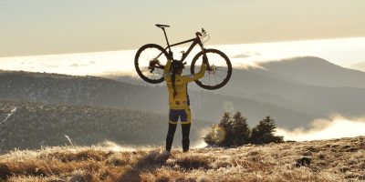 Prezent dla rowerzysty – 28 pomysłów na gadżety dla rowerzysty